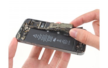 iPhone SE Motherboard Microchip m.fl. Reparation - Priser fra 799,-