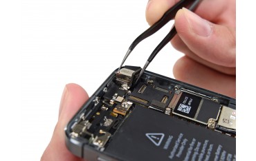 iPhone SE Bag Kamera Udskiftning