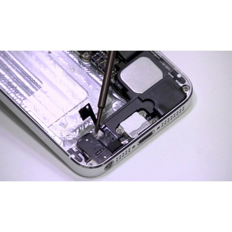 Udskiftning af iPhone 5 Dock Connector 